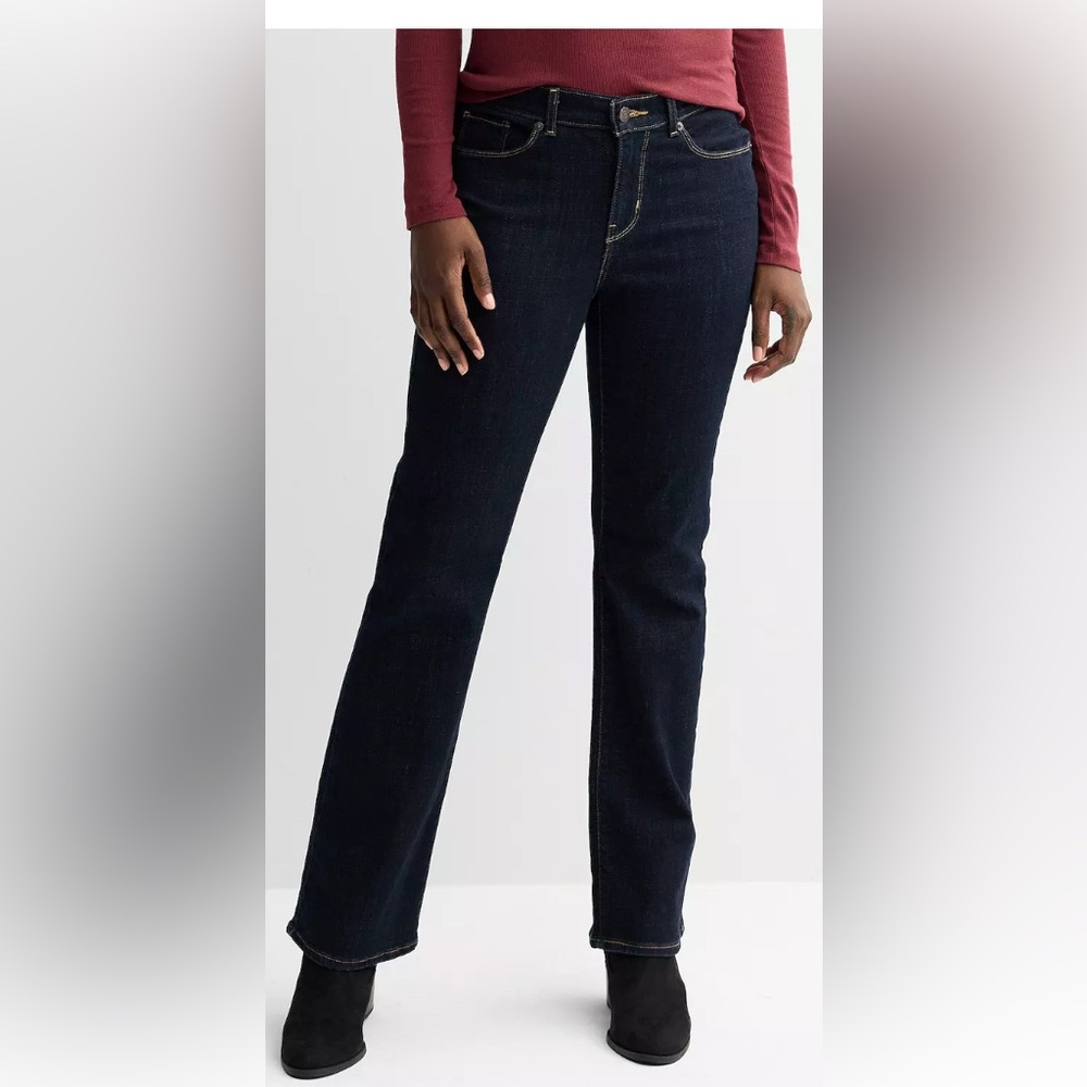 Levi's Women's Dark Blue Modern Bootcut jeans Size 14S Denizen
